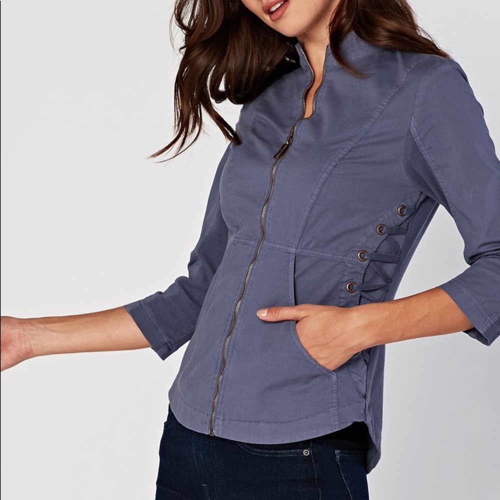 Wearables Larissa Jacket